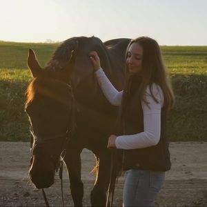 Meet your Posher, Brianna